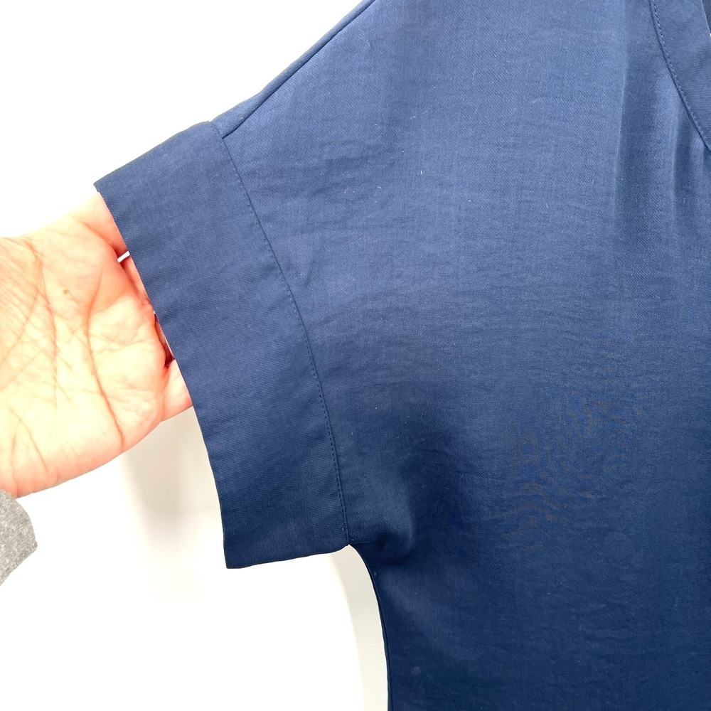 Banana Republic lightweight blouse clip front career office top navy boxy XS - Picture 4 of 11